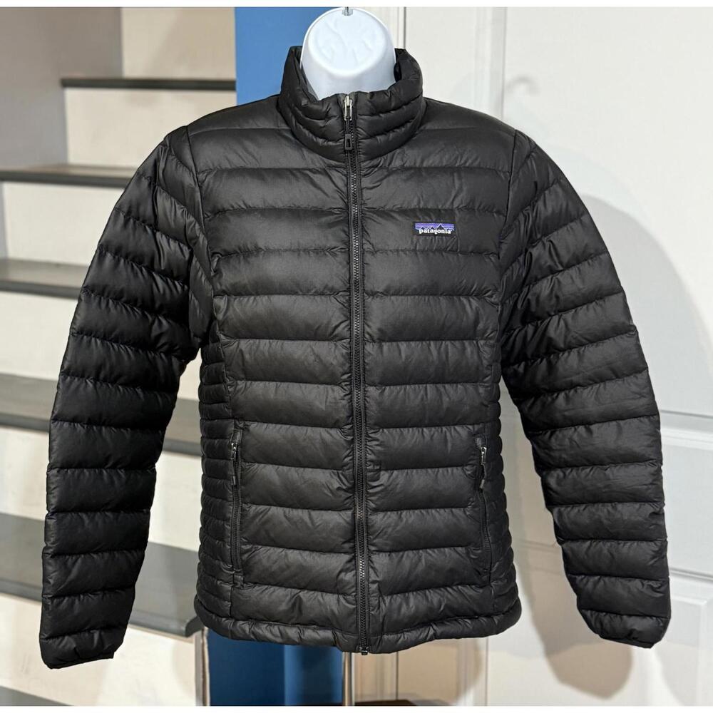 Women's Size Medium Patagonia Goose Down Sweater Puffer Full Zip Black Jacket